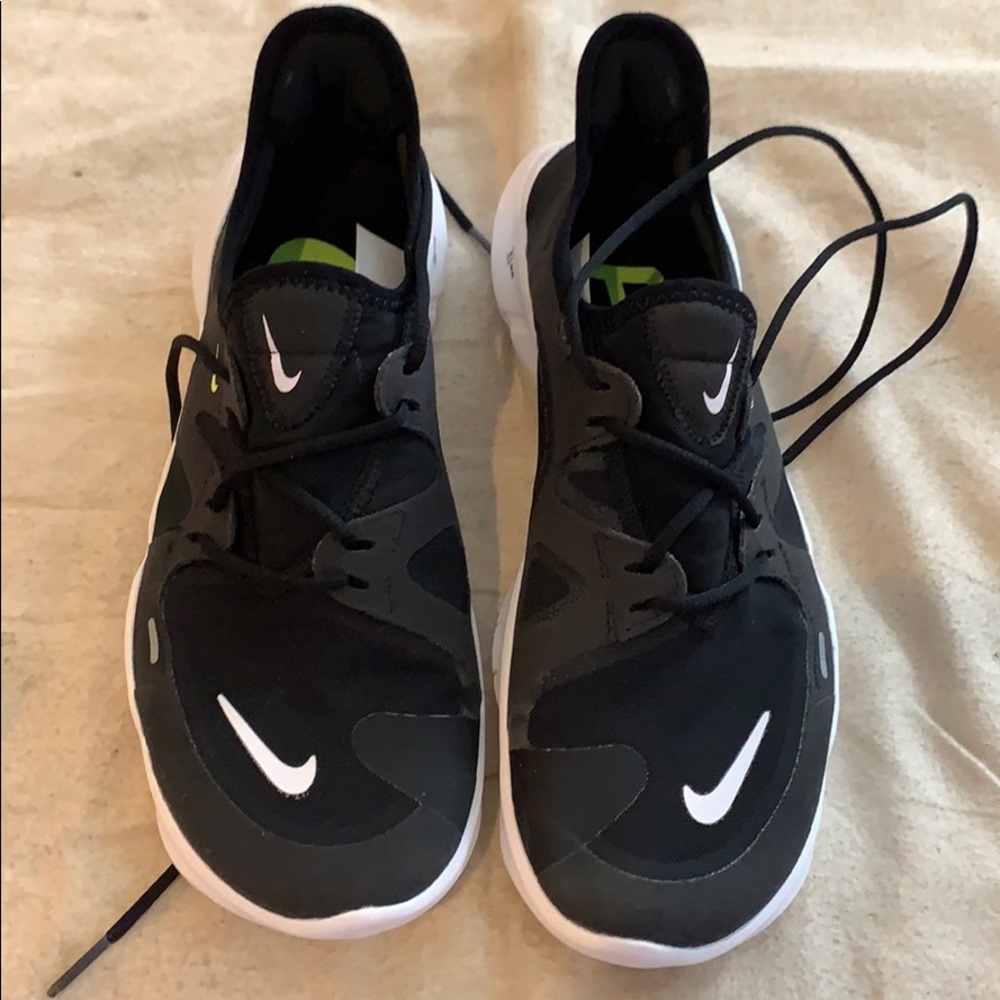Nike Women’s Free 5.0 size 9